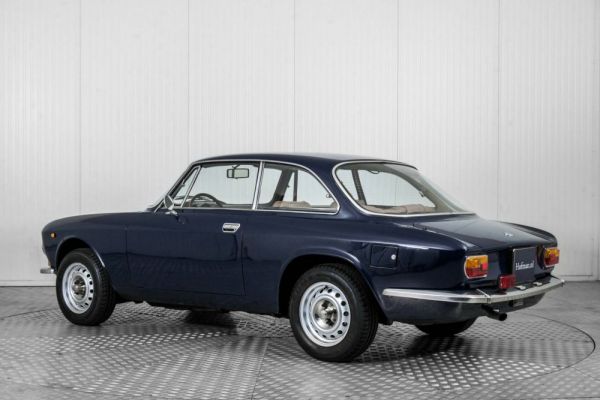 Alfa Romeo Giulia GT 1300 Junior 1976 26331