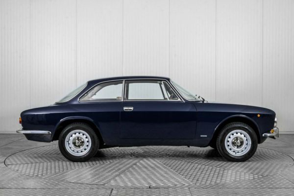 Alfa Romeo Giulia GT 1300 Junior 1976 26335