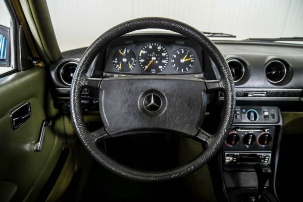 Mercedes-Benz 240 TD 1982 26415