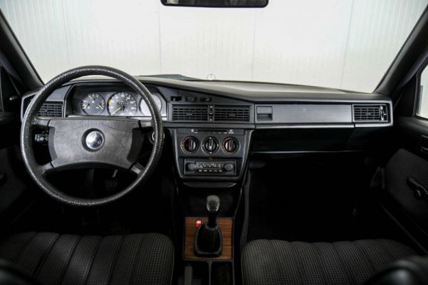 Mercedes-Benz 190 D 1985 26442