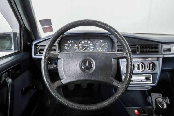 Mercedes-Benz 190 D 1986 26454