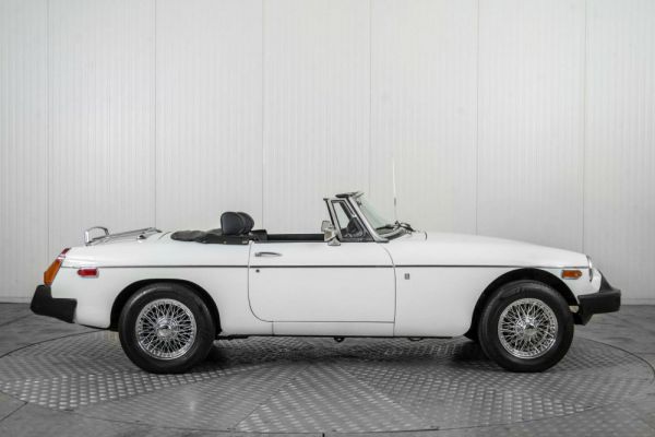 MG MGB 1977 26548