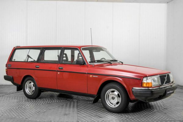 Volvo 240 1983 26603