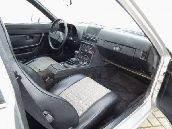 Porsche 924 1978 26828