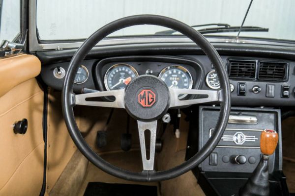 MG MGB 1973 26857