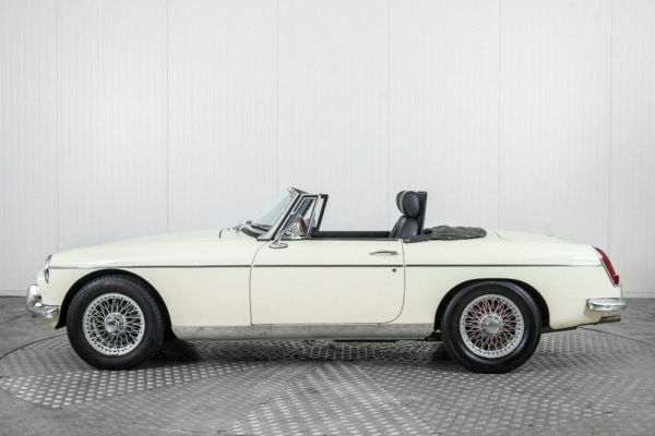 MG MGB 1967 26900