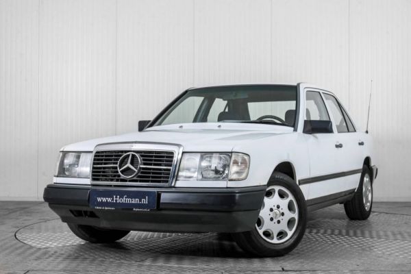 Mercedes-Benz 200 1986 27160