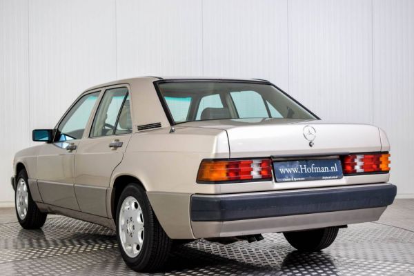 Mercedes-Benz 190 D 2.5 Turbo 1989 27400