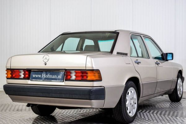 Mercedes-Benz 190 D 2.5 Turbo 1989 27405