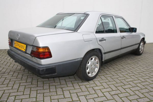 Mercedes-Benz 250 D 1986