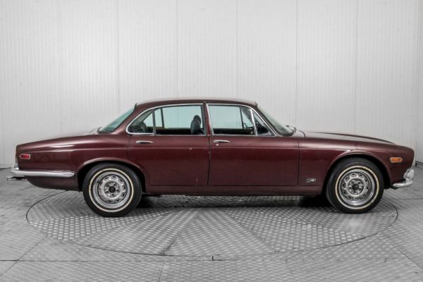 Jaguar XJ 6 4.2 1970 27537