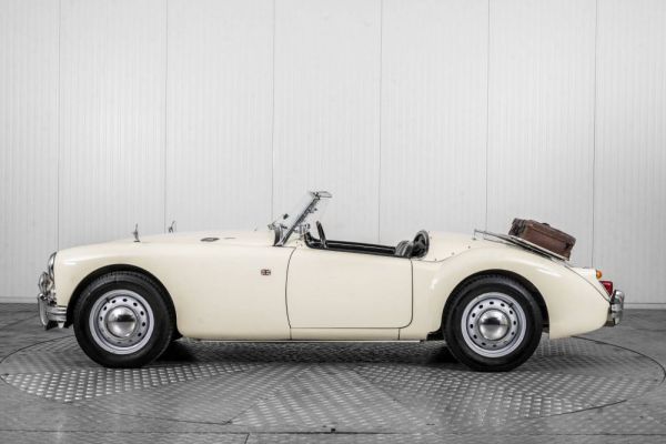 MG MGA 1600 1961 27560