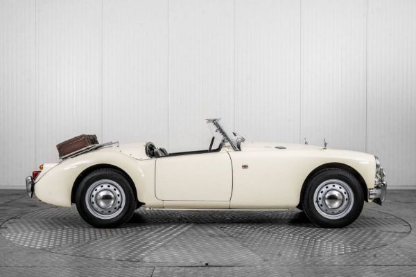 MG MGA 1600 1961 27561