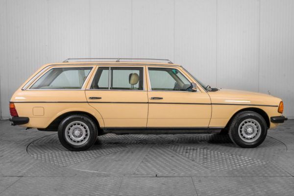 Mercedes-Benz 300 TD Turbodiesel 1980 28166