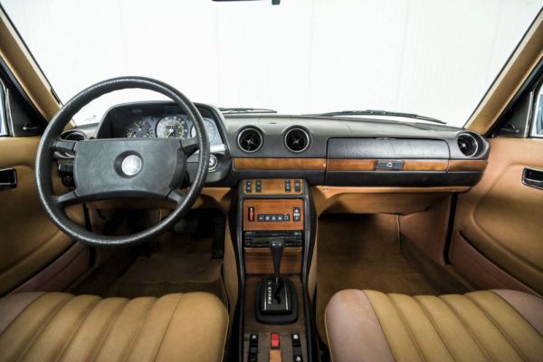 Mercedes-Benz 300 D Turbodiesel 1982 28174