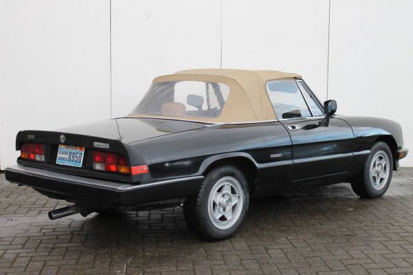 Alfa Romeo 2.0 Spider 1987