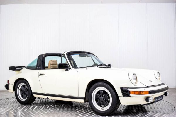 Porsche 911 SC 3.0 1982 28671