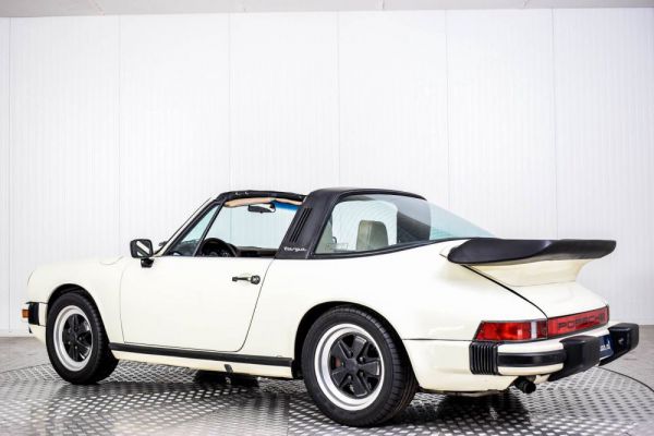 Porsche 911 SC 3.0 1982 28672