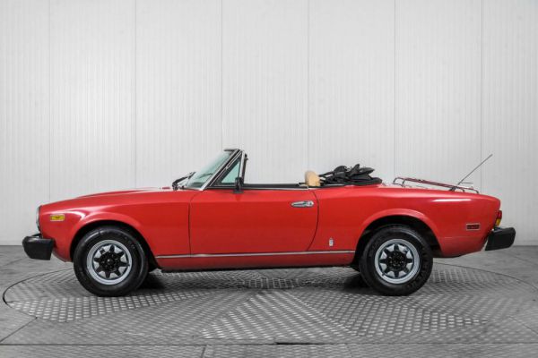 Fiat Spider 2000 1980 65128