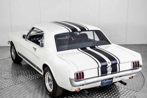 Ford Mustang GT 1965 90650