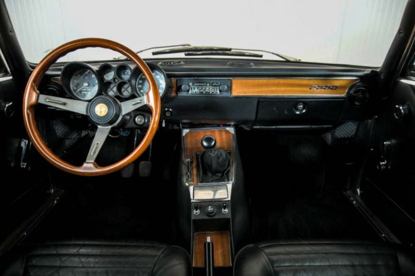 Alfa Romeo 2000 GT Veloce 1975 101634