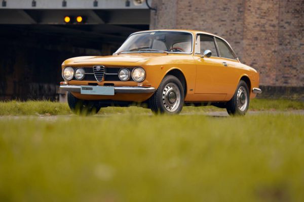 Alfa Romeo 1750 GT Veloce 1969 25657