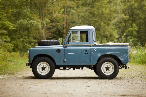 Land Rover 88 1976 25687