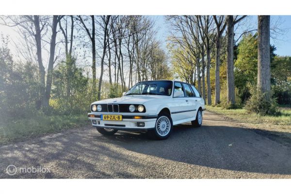 BMW 325ix Touring 1991