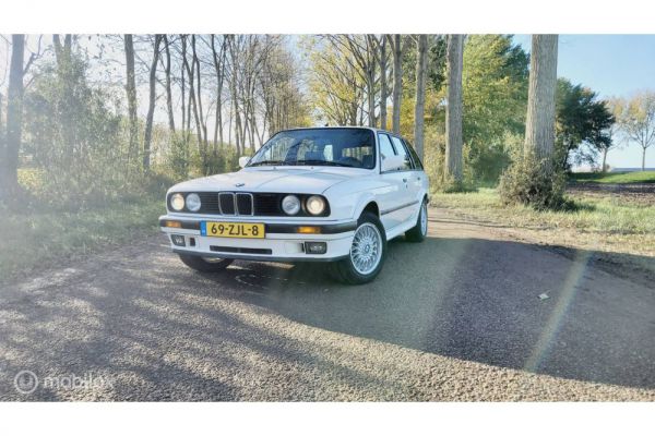 BMW 325ix Touring 1991 30217