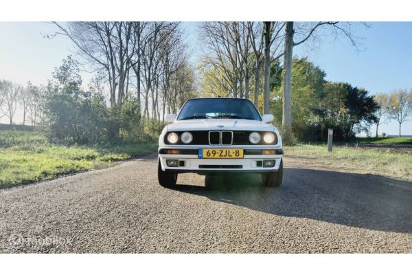 BMW 325ix Touring 1991 30219