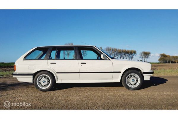 BMW 325ix Touring 1991 30222