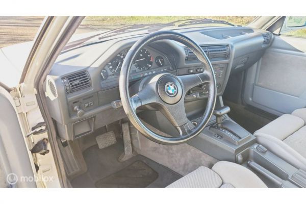 BMW 325ix Touring 1991 30229