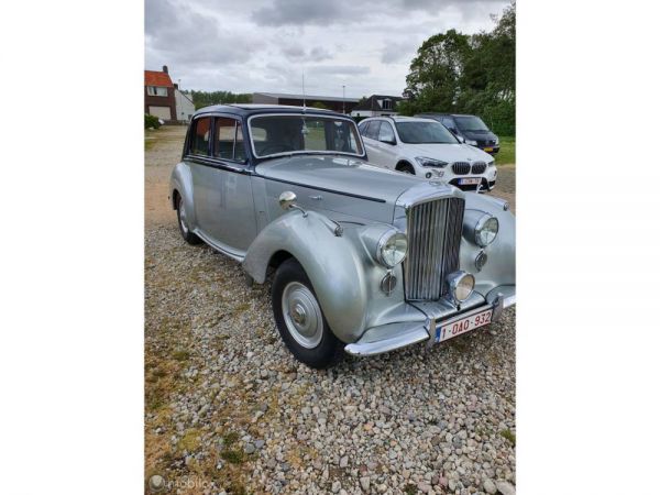 Bentley R-Type 1955