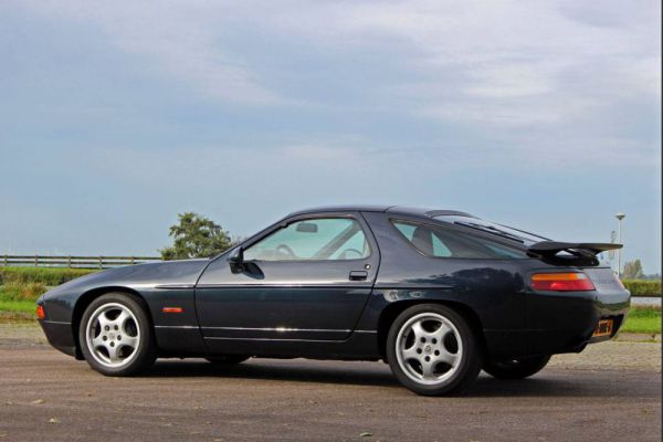 Porsche 928 S4 1987