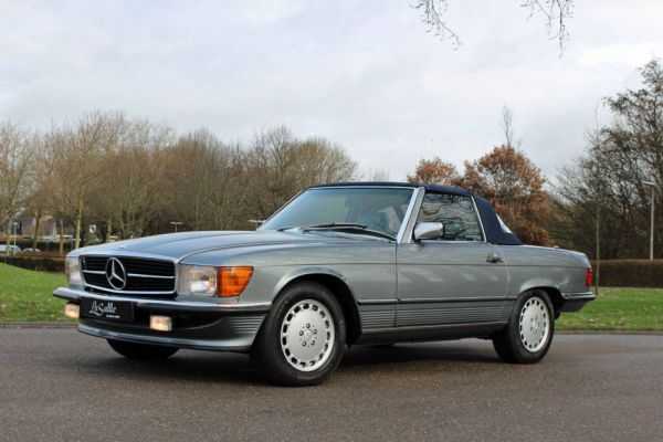 Mercedes-Benz 560 SL 1989