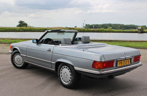 Mercedes-Benz 560 SL 1989 67214