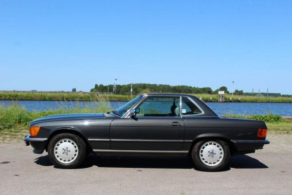 Mercedes-Benz 560 SL 1987 67759