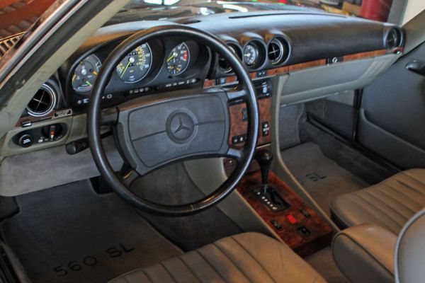 Mercedes-Benz 560 SL 1987 67765