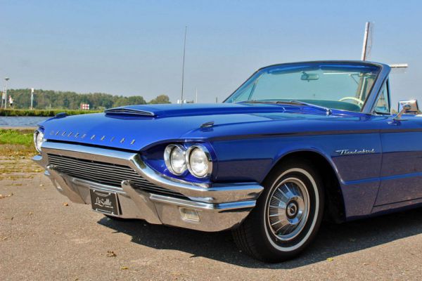 Ford Thunderbird 1964 93879