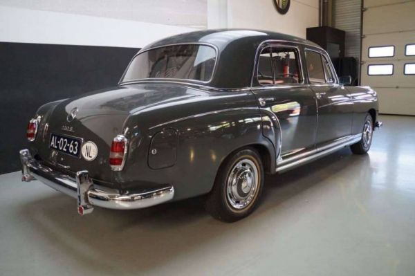 Mercedes-Benz 220 S 1959 31706