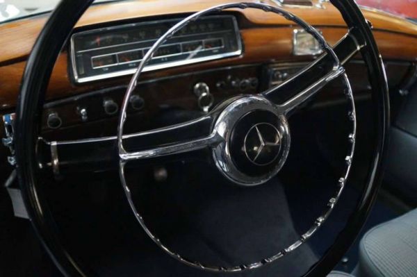 Mercedes-Benz 220 S 1959 31709