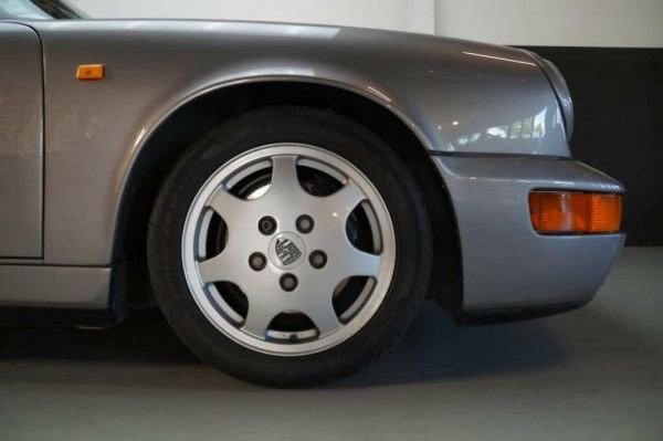 Porsche 911 Carrera 4 1989 31811