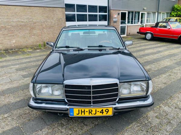 Mercedes-Benz 230 CE 1980 33686