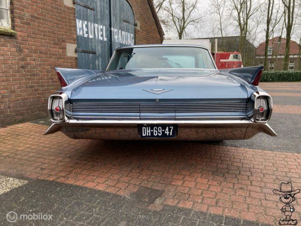 Cadillac Coupe DeVille 1962 73757