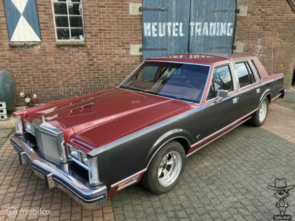 Lincoln Town Car 1984 78602