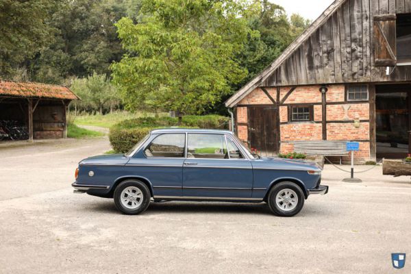 BMW 2002 1974 36117