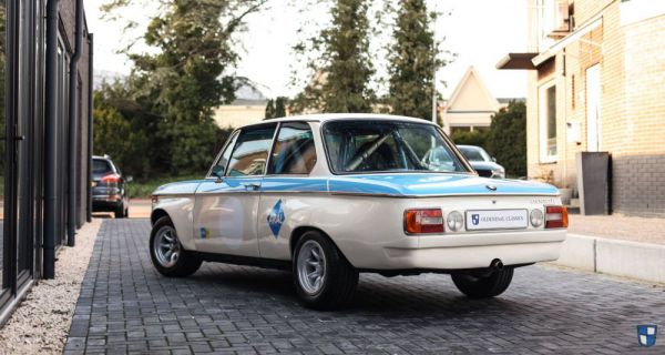 BMW 2002 1975 36132