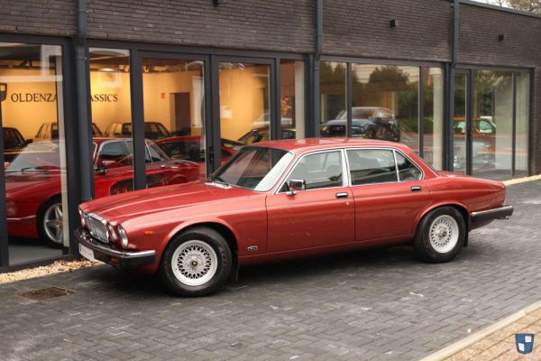 Jaguar XJ 12 1986 36232