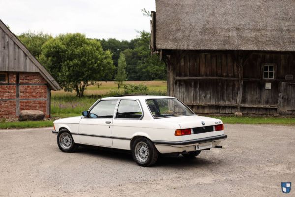 BMW 323i 1980