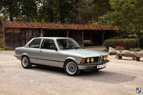 BMW 323i 1981 73296